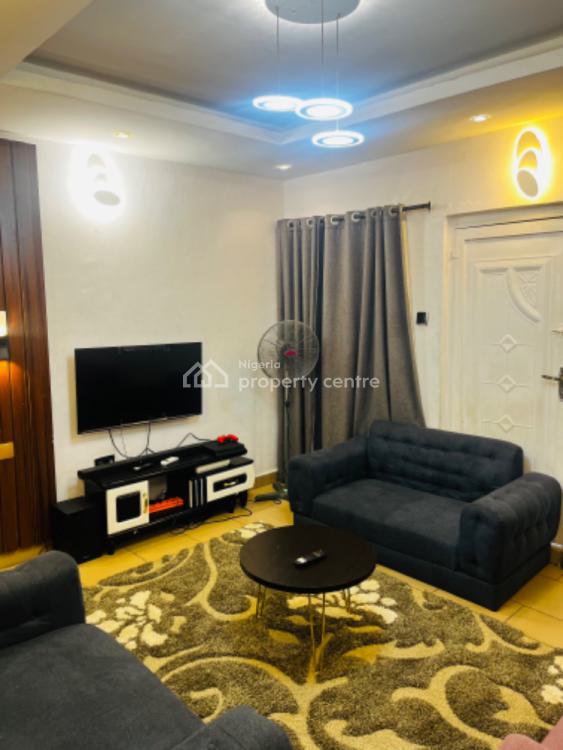1 Bedroom Flat Serviced  Apartment, 5 Ilesanmi Street, Isolo, Lagos, Mini Flat (room and Parlour) Short Let