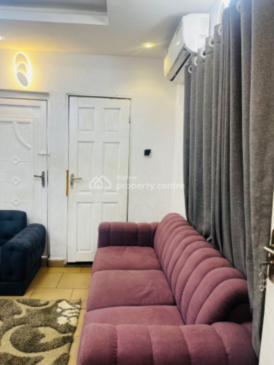1 Bedroom Flat Serviced  Apartment, 5 Ilesanmi Street, Isolo, Lagos, Mini Flat (room and Parlour) Short Let