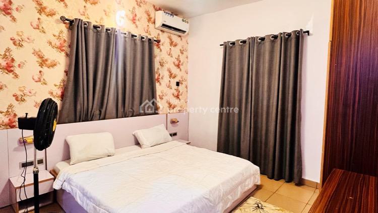 1 Bedroom Flat Serviced  Apartment, 5 Ilesanmi Street, Isolo, Lagos, Mini Flat (room and Parlour) Short Let