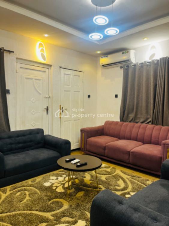 1 Bedroom Flat Serviced  Apartment, 5 Ilesanmi Street, Isolo, Lagos, Mini Flat (room and Parlour) Short Let