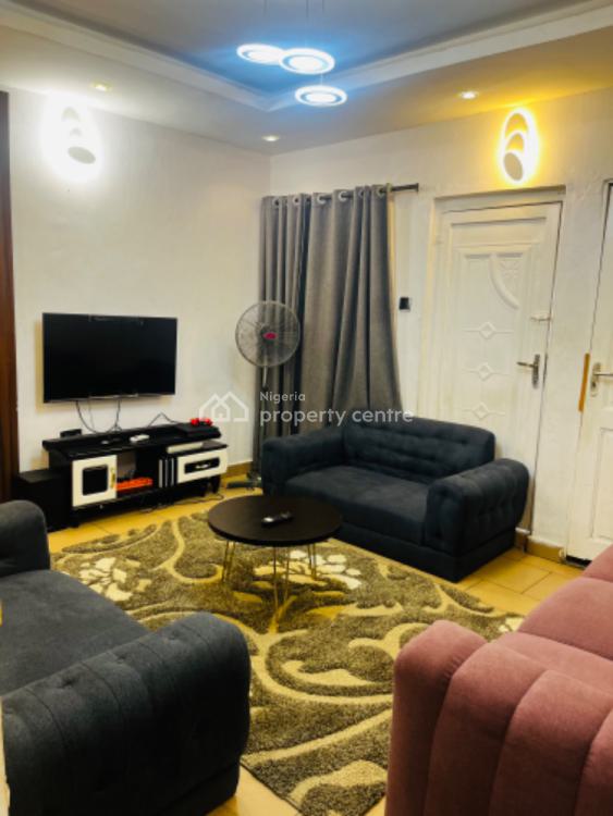 1 Bedroom Flat Serviced  Apartment, 5 Ilesanmi Street, Isolo, Lagos, Mini Flat (room and Parlour) Short Let
