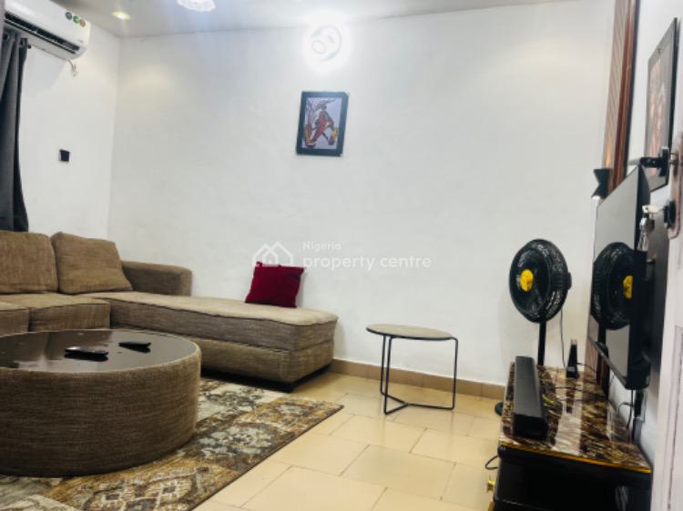 1 Bedroom Serviced Apartment, 5 Ilesanmi Street, Isolo, Lagos, Mini Flat (room and Parlour) Short Let
