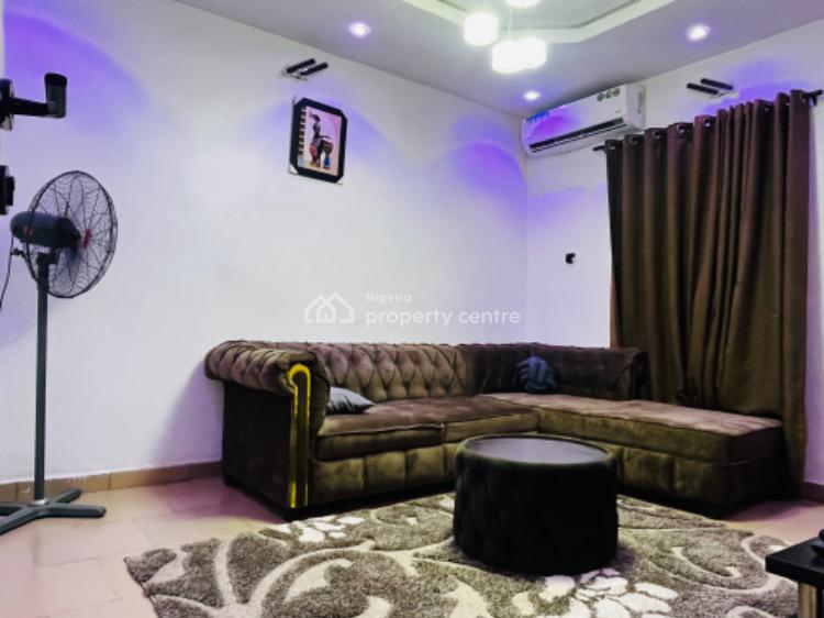 1 Bedroom Fully Serviced Apartment, 5 Ilesanmi Street, Isolo, Lagos, Mini Flat (room and Parlour) Short Let