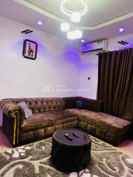 1 Bedroom Fully Serviced Apartment, 5 Ilesanmi Street, Isolo, Lagos, Mini Flat (room and Parlour) Short Let
