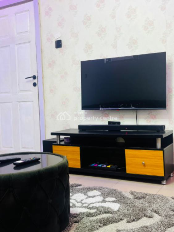 1 Bedroom Fully Serviced Apartment, 5 Ilesanmi Street, Isolo, Lagos, Mini Flat (room and Parlour) Short Let