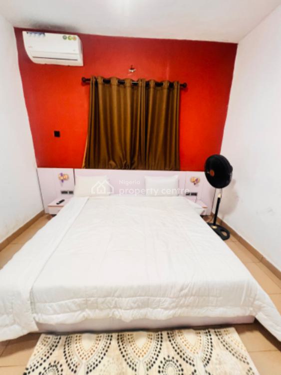 1 Bedroom Fully Serviced Apartment, 5 Ilesanmi Street, Isolo, Lagos, Mini Flat (room and Parlour) Short Let