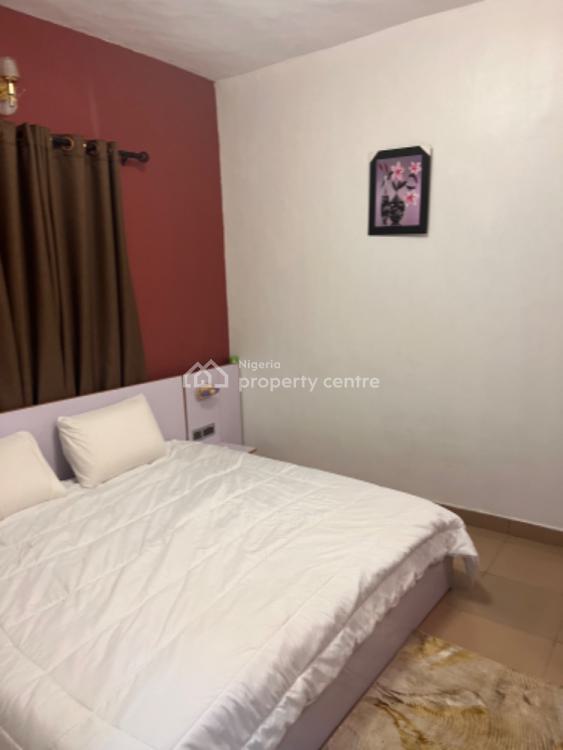 1 Bedroom Fully Serviced Apartment, 5 Ilesanmi Street, Isolo, Lagos, Mini Flat (room and Parlour) Short Let