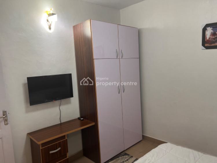 1 Bedroom Fully Serviced Apartment, 5 Ilesanmi Street, Isolo, Lagos, Mini Flat (room and Parlour) Short Let