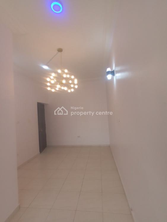 Spacious and Serene Studio Self Contain, Paradise 2 Estate, Chevron, Lekki, Lagos, Self Contain (single Rooms) for Rent