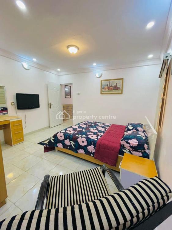 Luxury 1 Bedroom Studio Apartment, 37 Adeniji Close,off Esther Dada Way, Surulere, Lagos, Mini Flat (room and Parlour) Short Let