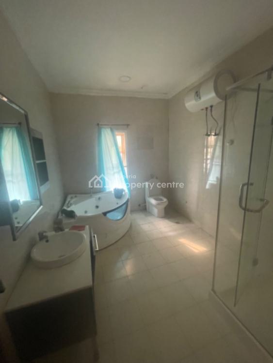 a Very Spacious Master Bedroom in a Shared Kitchen Apartment, Spar Road, Ikate, Lekki, Lagos, Self Contain (single Rooms) for Rent