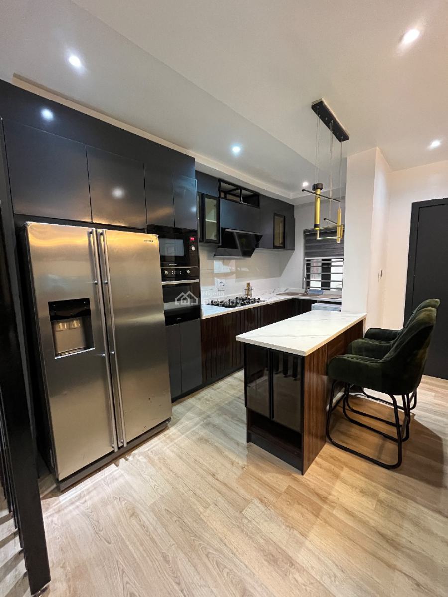 2 Bedrooms Luxury Apartment, Chisco Bus-stop, Ikate, Lekki, Lagos, Flat / Apartment Short Let