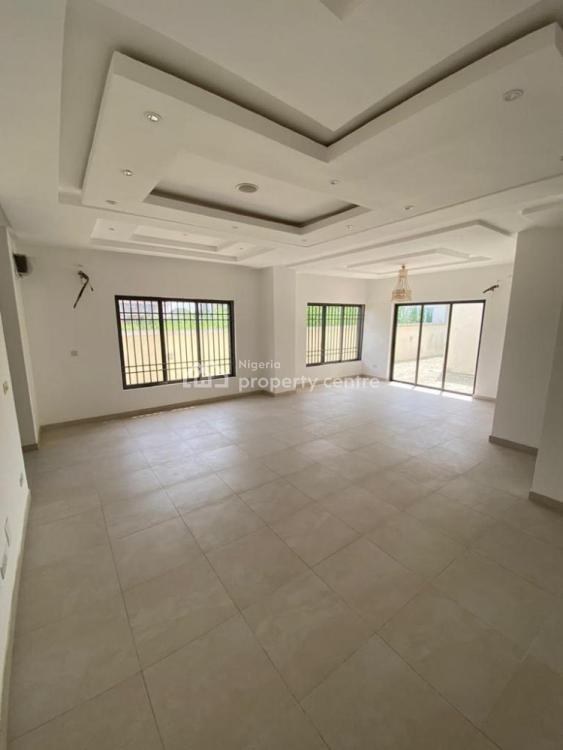 For Rent Newly 4 Bedroom, Pinnock Beach Estate, Osapa, Lekki, Lagos 4 Beds, 4 Baths (Ref