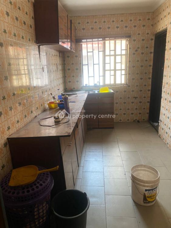 Nice Well Maintained Spacious 3 Bedrooms Flat, Osapa, Lekki, Lagos, Flat / Apartment for Rent