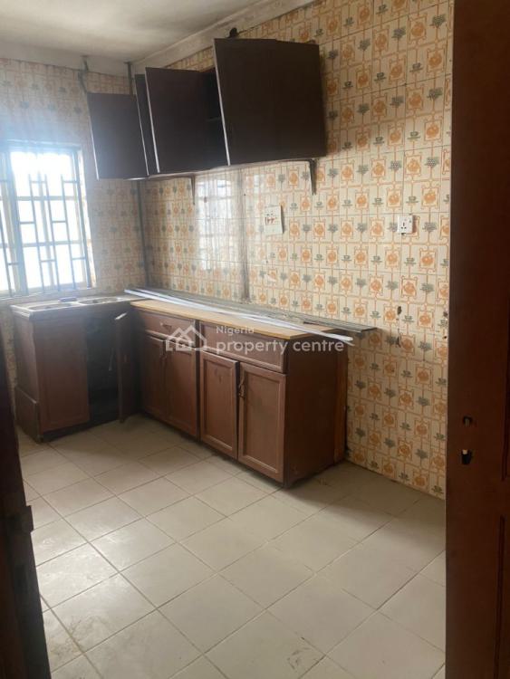 Nice Well Maintained Spacious 3 Bedrooms Flat, Osapa, Lekki, Lagos, Flat / Apartment for Rent