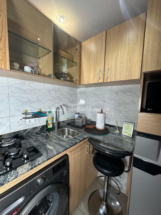 Cozy 1 Bedroom Mini Flat, 8 Coronation Avenue, Oniru, Victoria Island (vi), Lagos, Mini Flat (room and Parlour) Short Let