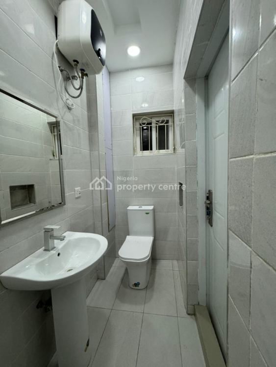 Boys Quarter (bq) in a Duplex in Serviced Estate, No Kitchen, Cromwell Court Estate Ii, Chevron Drive, Lekki, Lagos, Semi-detached Duplex for Rent