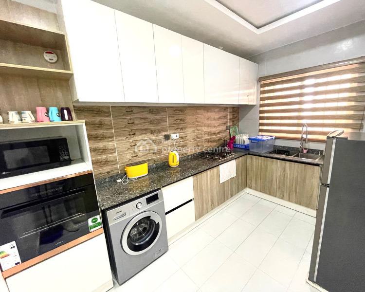Lux 2 Bedrooms Apartment, Victoria Bay Extension 3, Ikate Elegushi, Lekki, Lagos, Flat / Apartment Short Let