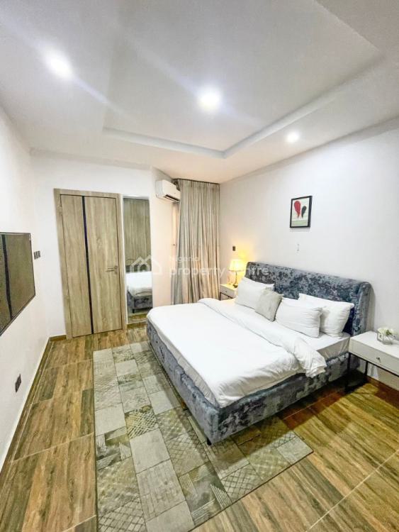 Lux 2 Bedrooms Apartment, Victoria Bay Extension 3, Ikate Elegushi, Lekki, Lagos, Flat / Apartment Short Let