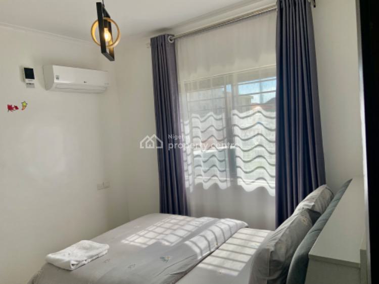 Lovely 3 Bedrooms, 19 Olaletan Street, Oniru, Victoria Island (vi), Lagos, Flat / Apartment Short Let