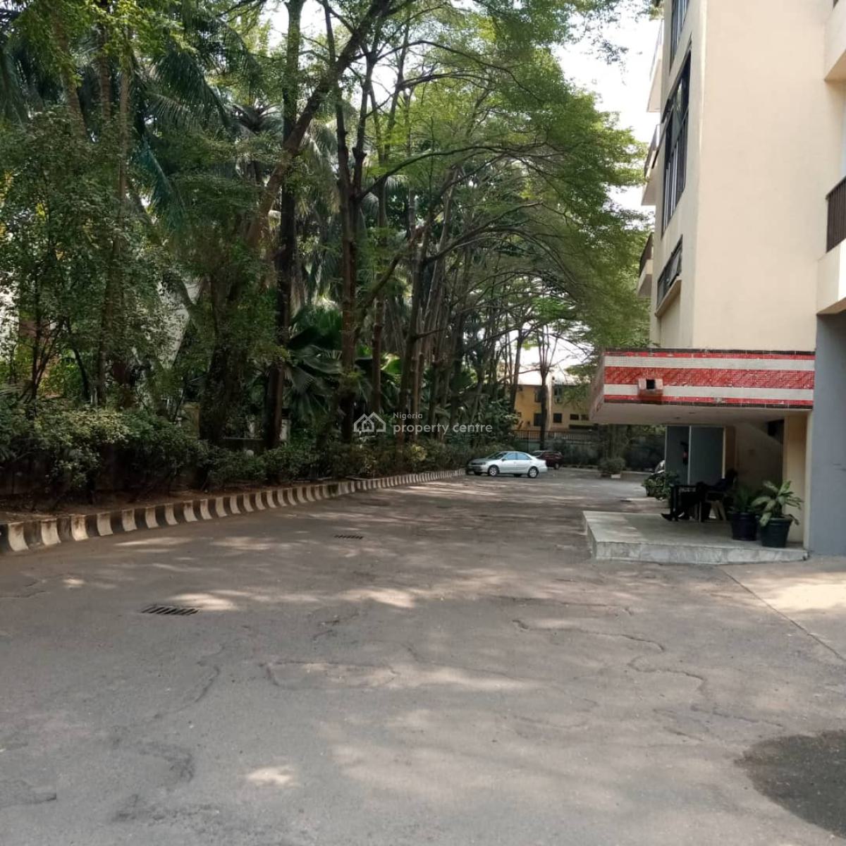 3 Bedroom Luxury  Apartment with Good Facilities, Modupe Alakija Crescent Off Osborne  Road, Osborne, Ikoyi, Lagos, Flat / Apartment for Rent