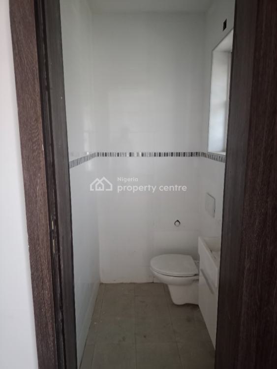 For Rent Solidly Built 3 Bedroom Flat, Ilasan By World Oil Filling