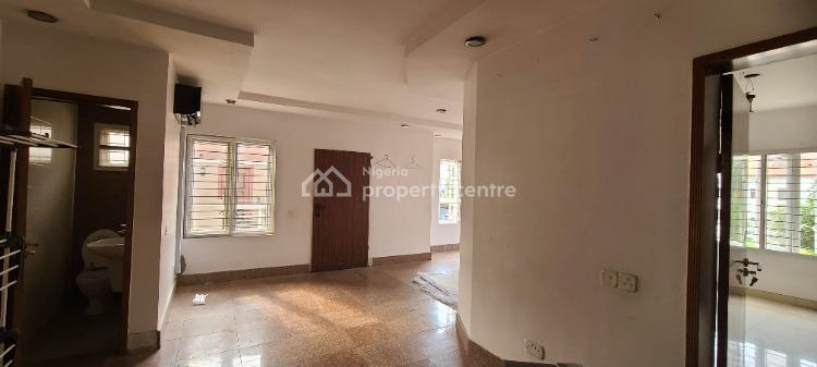 First Floor 2 Bedroom Apartment, Lekki Phase 1, Lekki, Lagos, Flat / Apartment for Rent