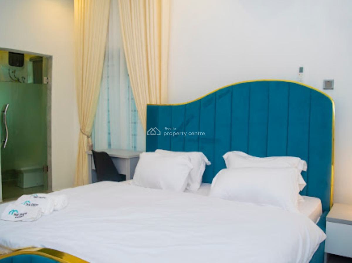 Luxury One Bedroom Ensuite Apartment, 40 Akinyele Street, Aguda, Surulere, Lagos, Flat / Apartment Short Let