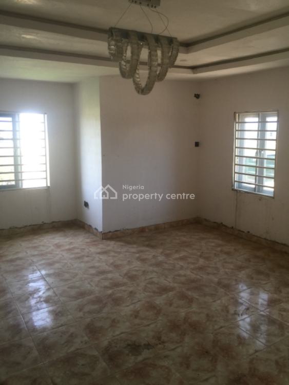 4 Bedroom  Flat Penthouse with Double Open Roof Balconies, Wale Alimi Estate Off Mopo-akinlade Road Opposite Atican Beach Resorts, Okun-ajah, Ajah, Lagos, Flat / Apartment for Rent