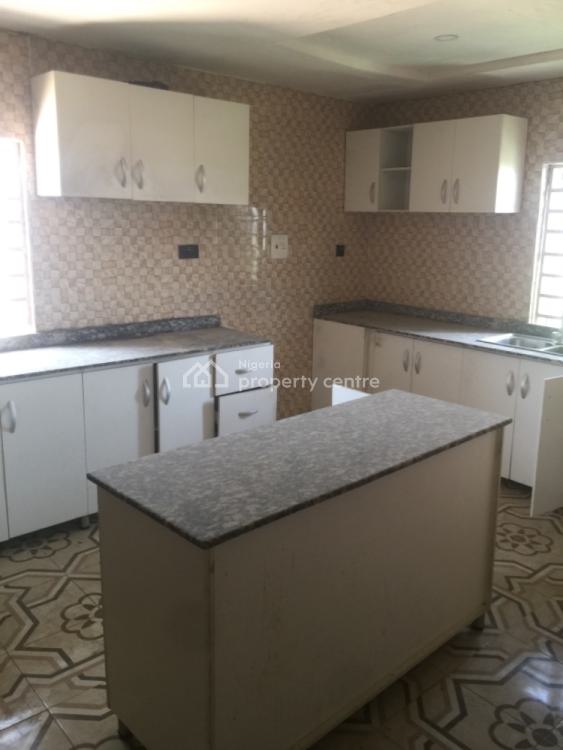 4 Bedroom  Flat Penthouse with Double Open Roof Balconies, Wale Alimi Estate Off Mopo-akinlade Road Opposite Atican Beach Resorts, Okun-ajah, Ajah, Lagos, Flat / Apartment for Rent