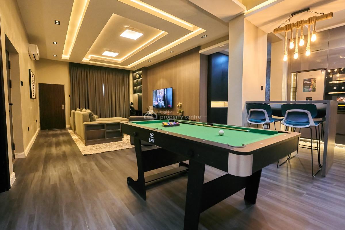2 Bedroom, Ps5, Home + Acs on Solar & Inverter, Starlink, 2 Balconies, Wuye, Abuja, Flat / Apartment Short Let