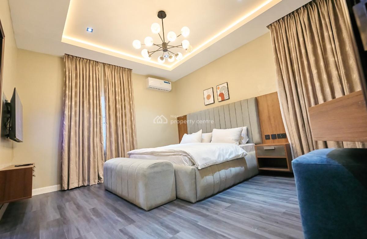 2 Bedroom, Ps5, Home + Acs on Solar & Inverter, Starlink, 2 Balconies, Wuye, Abuja, Flat / Apartment Short Let