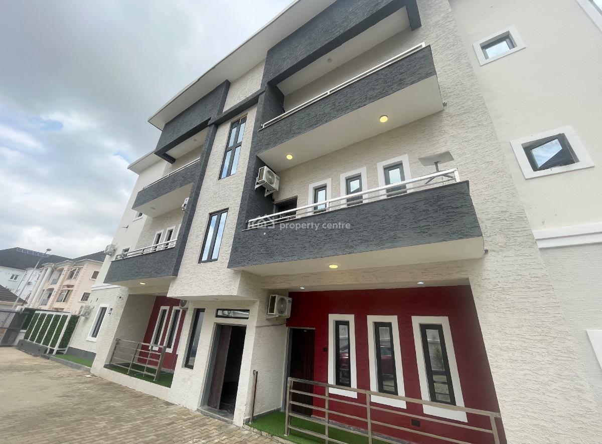 2 Bedroom, Ps5, Home + Acs on Solar & Inverter, Starlink, 2 Balconies, Wuye, Abuja, Flat / Apartment Short Let