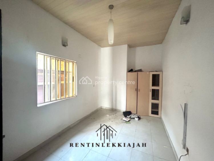 For Rent Three Bedroom Bungalow With Bq, Thomas Estate, Ajah, Lagos 3 Beds, 3 Baths (Ref