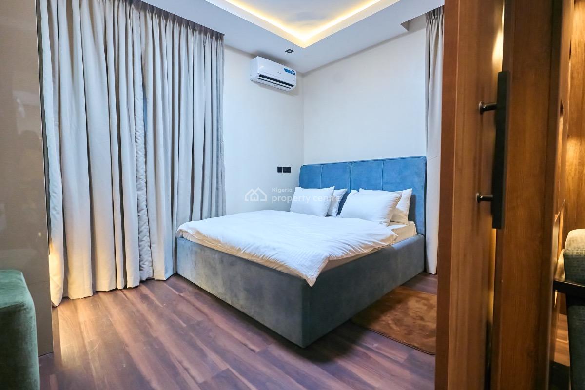 1 Bd Ps5, Home + Acs on Solar & Inverter, Wifi (fibre), Balcony, Wuye, Abuja, Flat / Apartment Short Let