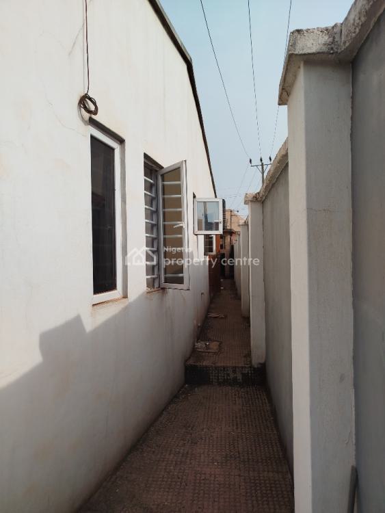 Tastefully Built 3-bedroom Bungalow, New Haven Extension By New Haven Boys, New Haven, Enugu, Enugu, Detached Bungalow for Sale