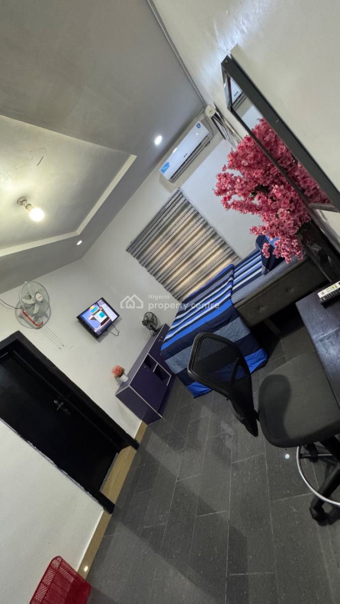 Furnished Shared Apartment, Canal West Estate, Osapa, Lekki, Lagos, Flat / Apartment Short Let