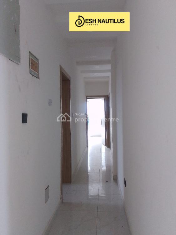 Luxury 5 Bedrooms Penthouse with Bq, Ajah, Lagos, Flat / Apartment for Sale