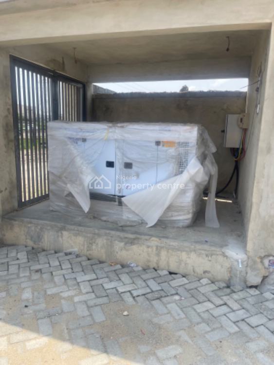 Commercial Building, Lekki Phase 1, Lekki, Lagos, Office Space for Sale