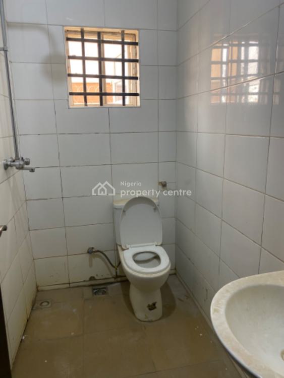 For Sale Luxury 3 Bedroom Flat With 1 Bq On A Distress Comes Wit Ac/ Gas Cooker, Katampe, Abuja