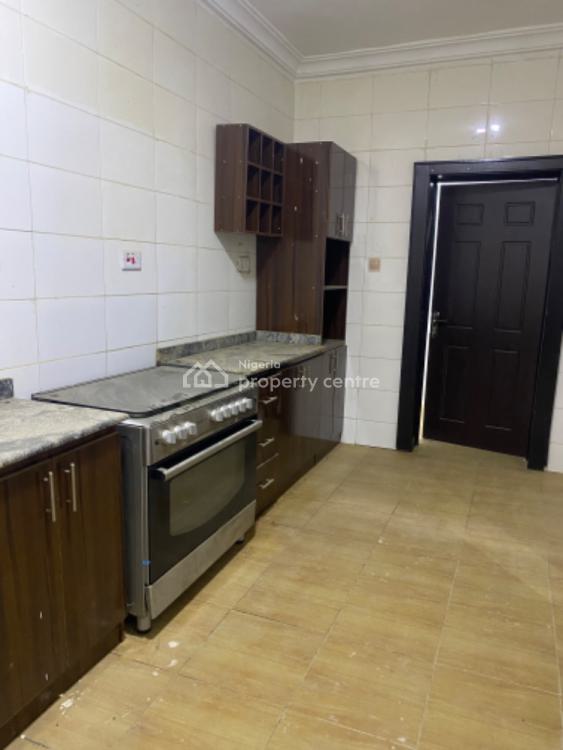 For Sale Luxury 3 Bedroom Flat With 1 Bq On A Distress Comes Wit Ac/ Gas Cooker, Katampe, Abuja