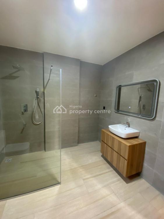 a Well Constructed 3 Bedroom Apartment with Communal Swimming Pool &bq, Central, Victoria Island (vi), Lagos, Flat / Apartment for Sale