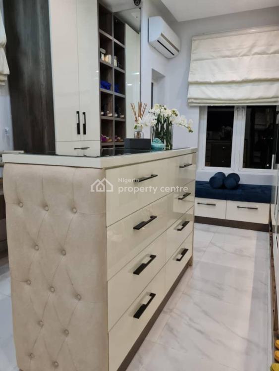 Well Maintained Fully Furnished 3  Bedroom Apartment with Swimming, Banana Island, Ikoyi, Lagos, Flat / Apartment for Sale