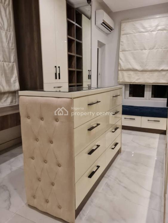 Well Maintained Fully Furnished 3  Bedroom Apartment with Swimming, Banana Island, Ikoyi, Lagos, Flat / Apartment for Sale