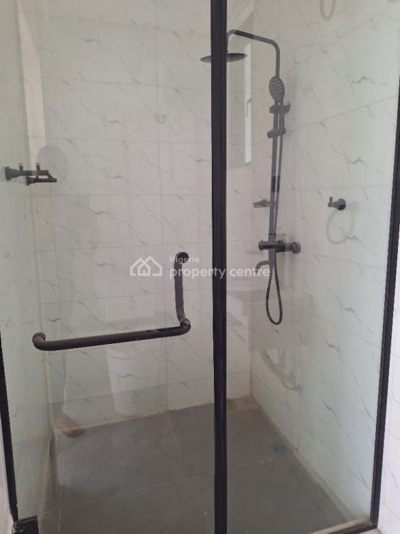 For Sale Luxury 6 Bedroom Duplex With Swimming Pool, Lakeview Estate