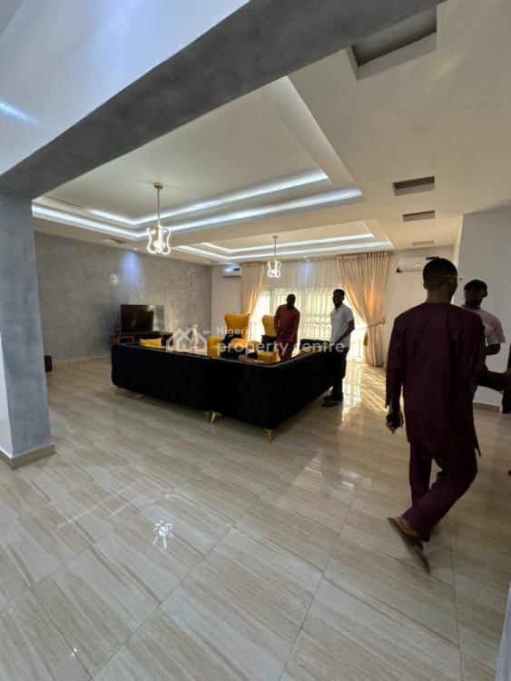 Beautifully Built 2 Bedrooms Apartment, Diplomatic Zone, Katampe Extension, Katampe, Abuja, Flat / Apartment for Rent