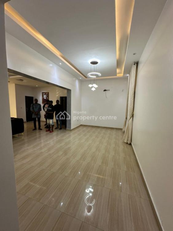 Beautifully Built 2 Bedrooms Apartment, Diplomatic Zone, Katampe Extension, Katampe, Abuja, Flat / Apartment for Rent