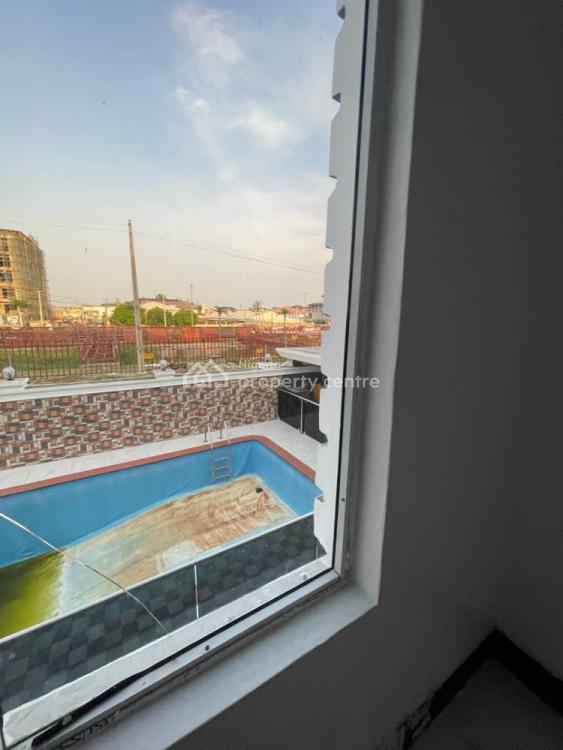 Luxury 3 Bedrooms Flat, Lekki Phase 1, Lekki, Lagos, Block of Flats for Sale