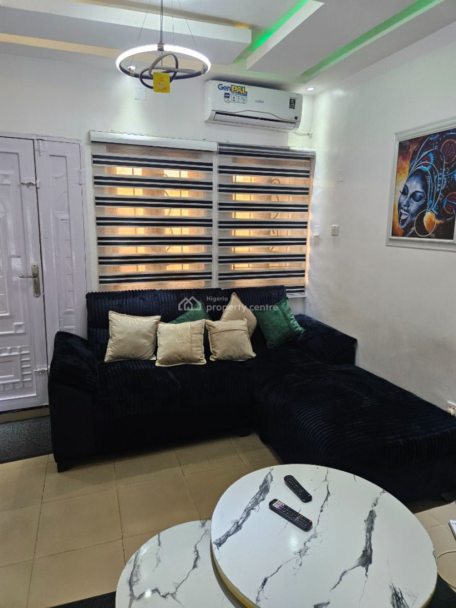 2 Bedrooms Flat, 35, Abiodun Onitiri Avenue, Ifako-ijaiye, Lagos, Flat / Apartment Short Let