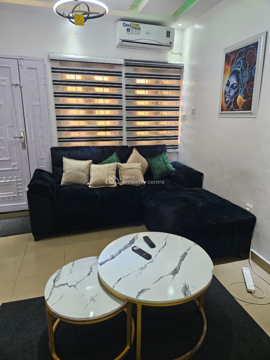 2 Bedrooms Flat, 35, Abiodun Onitiri Avenue, Ifako-ijaiye, Lagos, Flat / Apartment Short Let